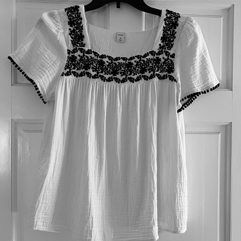 Women’s White Peasant Top with Black Embroidery